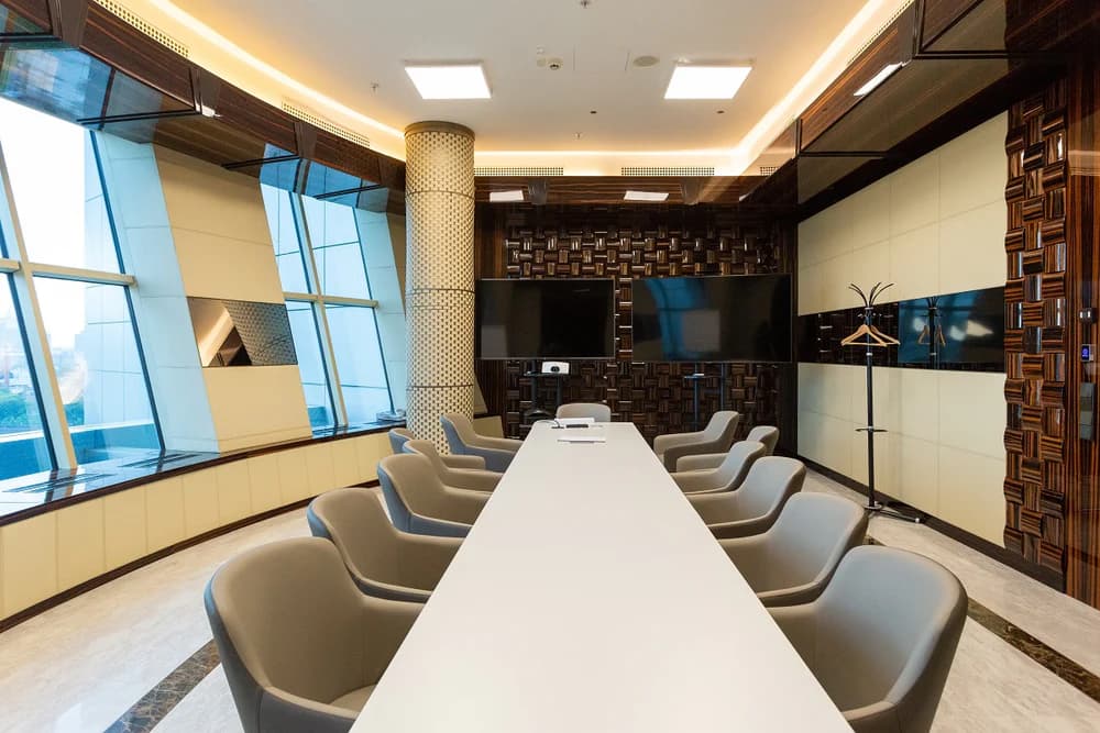 Modern corporate meeting room, illustrating the enterprise pre-sales playbook for vibe projects (October 2026)