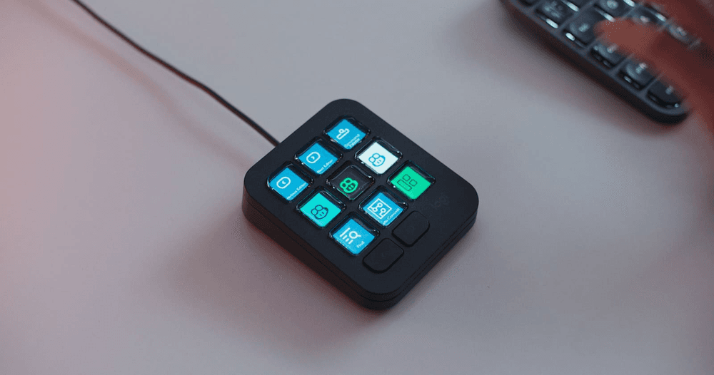 Logitech MX Keypad: nine LCD keys for triggering GitHub Copilot agent workflows