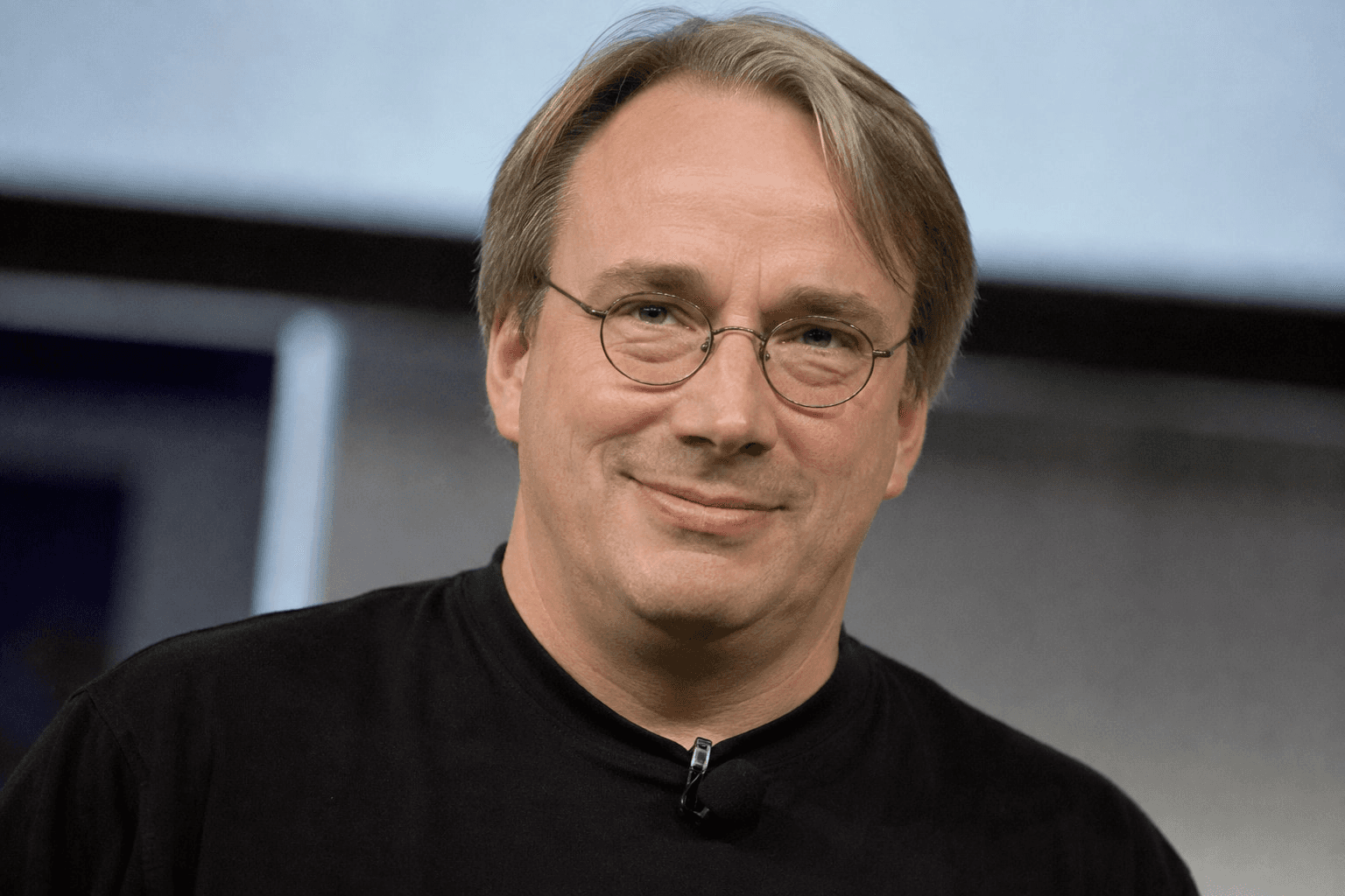 Linus Torvalds 照片:Linux 内核创始人用 LLM 辅助把晦涩的内核代码理清楚